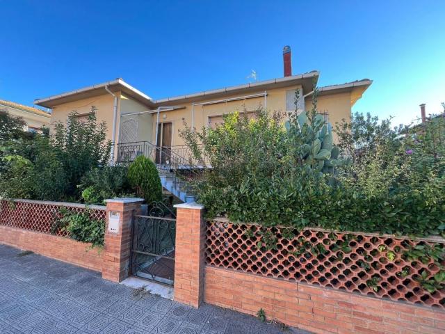 Case e ville in vendita di 306 m² in Via Pasubio