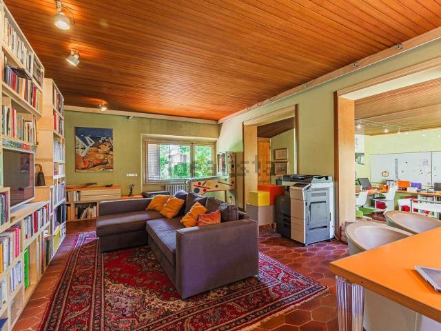 Case e ville in vendita di 307 m²