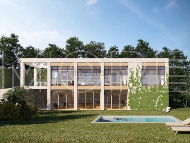 Case e ville in vendita di 307 m² in Via Castel Montecchio