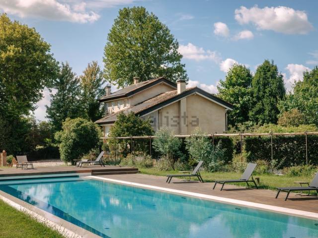 Case e ville in vendita di 307 m² in Strada di Canizzano, 8