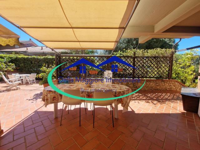 Case e ville in vendita di 308 m²
