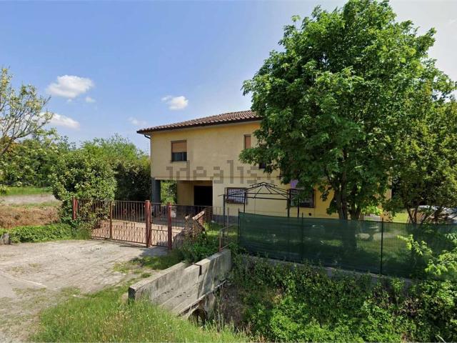 Case e ville in vendita di 308 m² in Via Dosso, 7