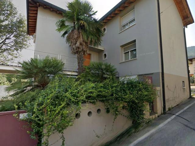 Case e ville in vendita di 308 m² in Via Vallone, 29