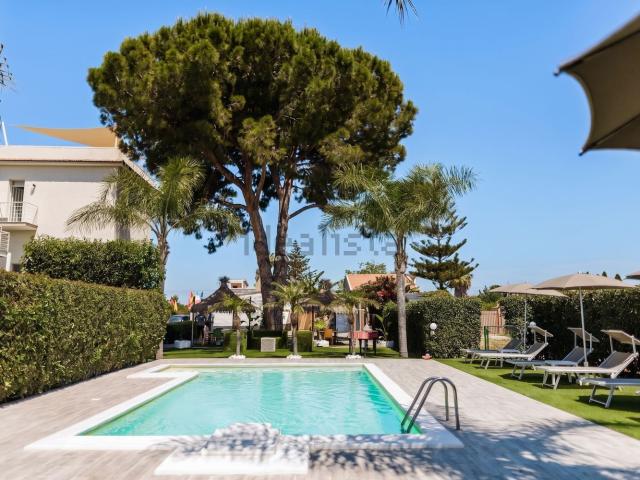 Case e ville in vendita di 308 m² in Contrada Piane Vecchie