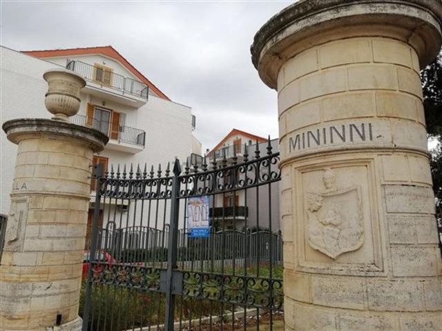 Case e ville in vendita di 3090 m² in Via Madonna della Stella