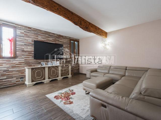 Case e ville in vendita di 309 m² in Via San Donato