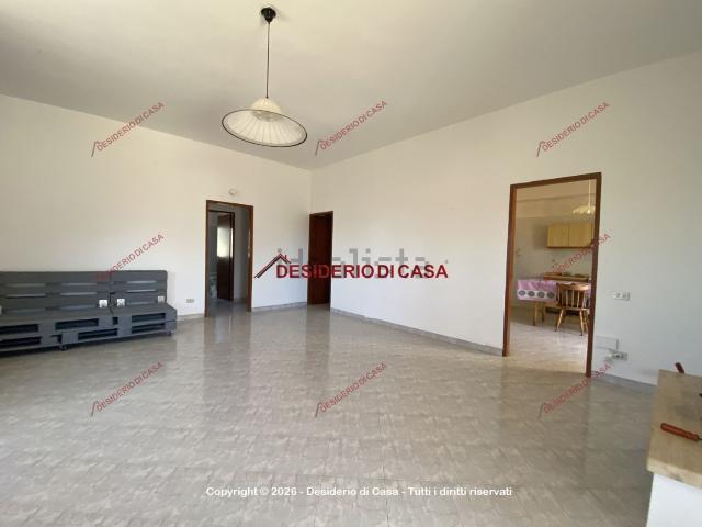 Case e ville in vendita di 310 m² in Via 122