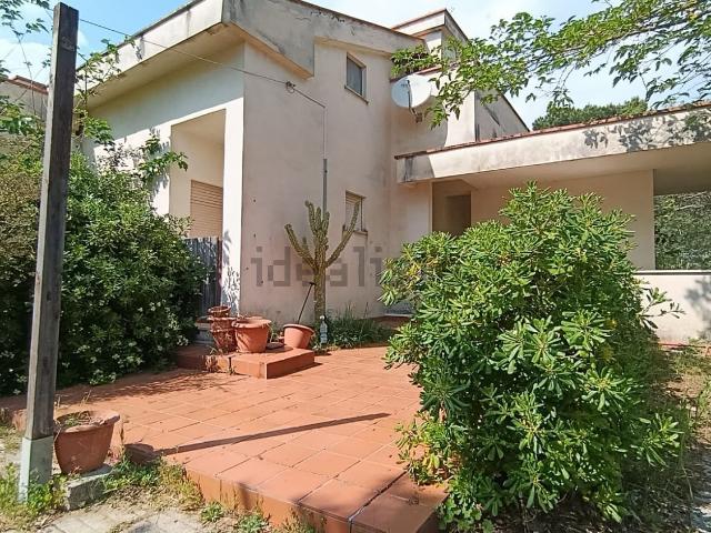 Case e ville in vendita di 310 m² in Via Bettino Craxi, 57