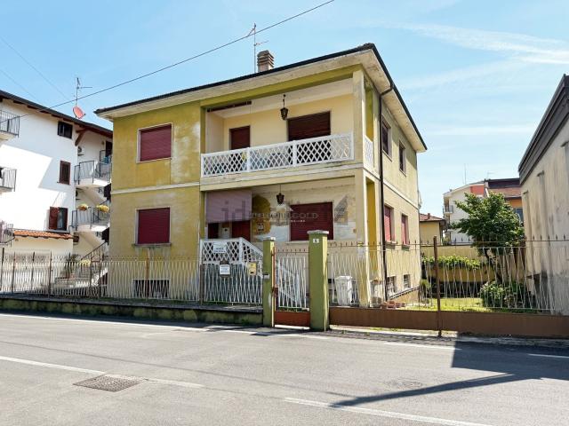 Case e ville in vendita di 310 m² in Via Gerolamo Savonarola
