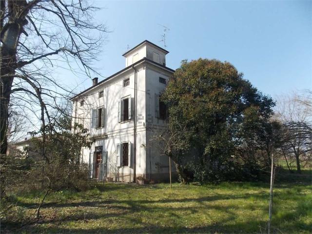 Case e ville in vendita di 310 m² in Via Fontana, 27