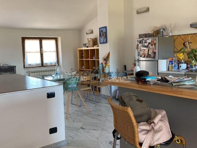 Case e ville in vendita di 310 m² in Via Filattiera, 31