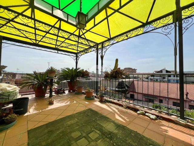 Case e ville in vendita di 310 m² in Via Indipendenza, 5