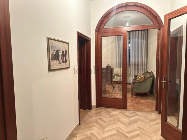 Case e ville in vendita di 310 m² in Via Ponzano