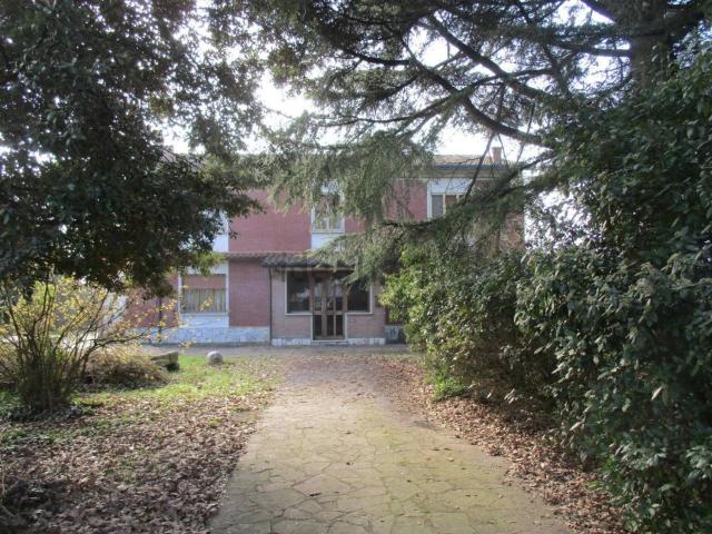 Case e ville in vendita di 310 m² in Via Travaglio, 100
