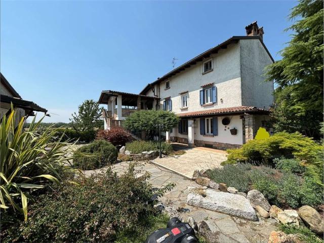 Case e ville in vendita di 311 m²
