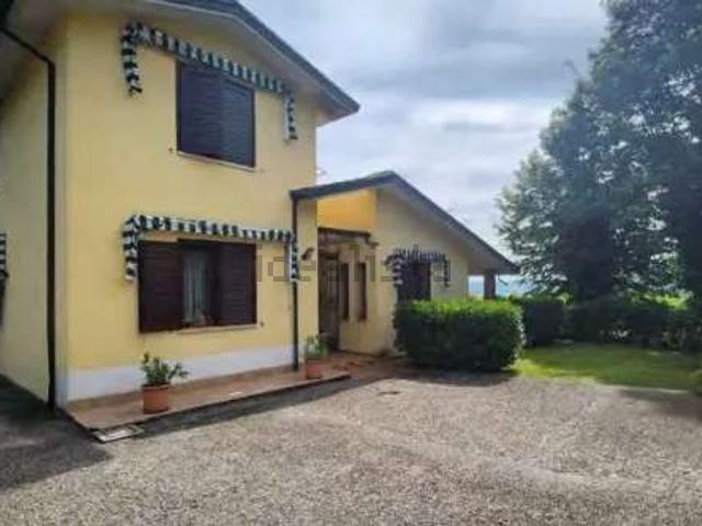 Case e ville in vendita di 312 m² in Via Bellimadore