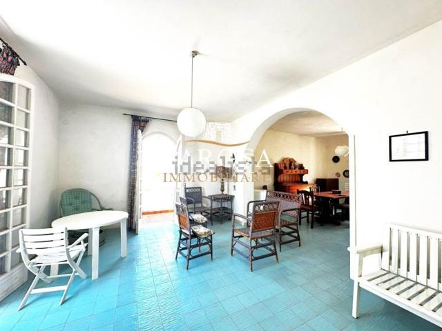 Case e ville in vendita di 312 m² in Via Gabriele D &apos  Annunzio