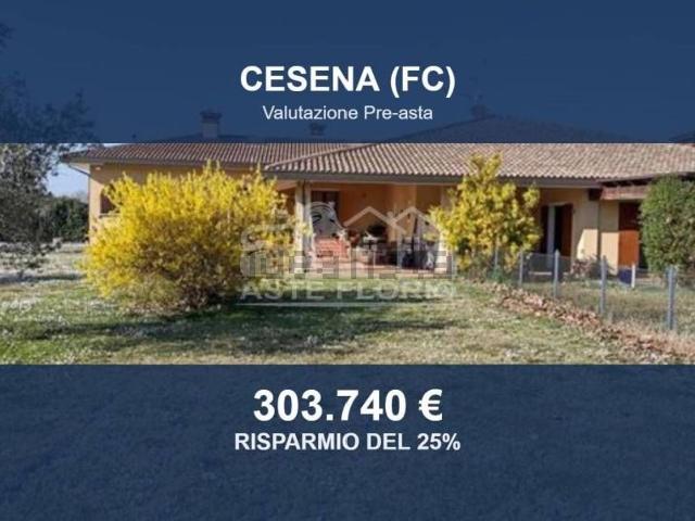 Case e ville in vendita di 313 m² in Via Michelona, 220