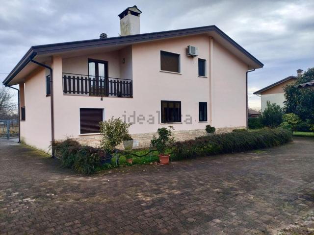 Case e ville in vendita di 314 m²