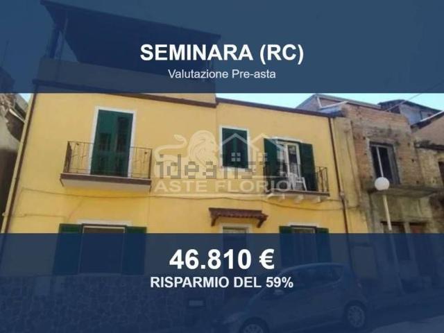 Case e ville in vendita di 314 m² in Via Fondatore Martello, 25
