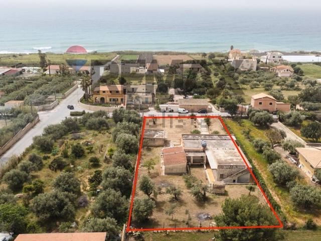 Case e ville in vendita di 314 m² in Via Tolstoj, 107