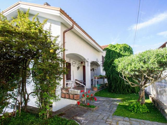 Case e ville in vendita di 314 m² in Via XX Settembre, 8