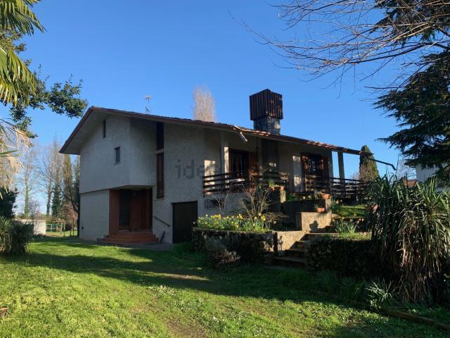 Case e ville in vendita di 315 m²