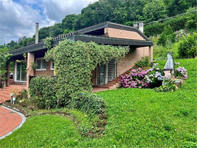 Case e ville in vendita di 315 m²