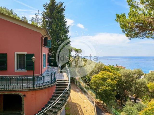 Case e ville in vendita di 315 m²
