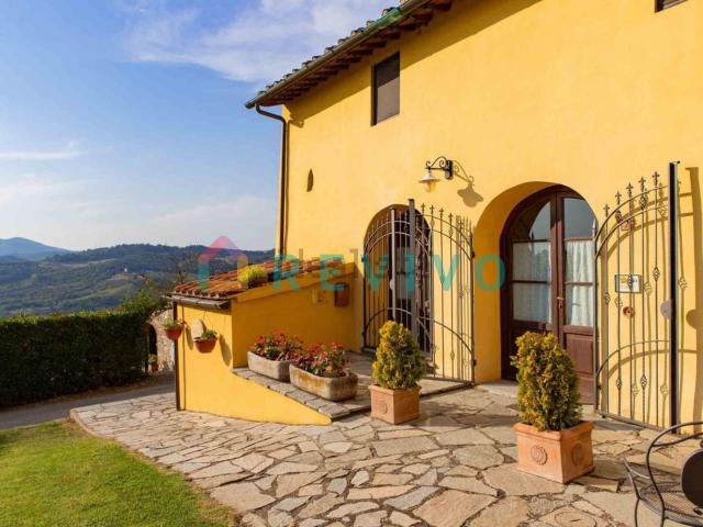 Case e ville in vendita di 315 m² in Via dei Bosconi, 37