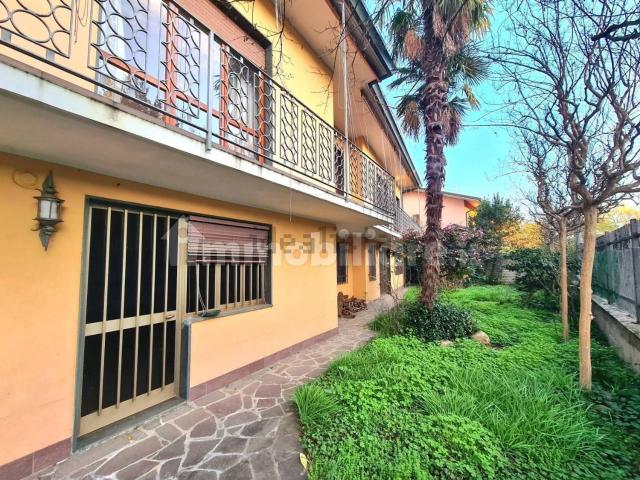 Case e ville in vendita di 315 m² in Via Istria, 7
