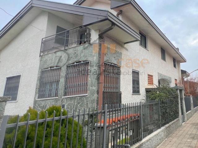 Case e ville in vendita di 315 m² in Via SAN GIOVANNI, 17