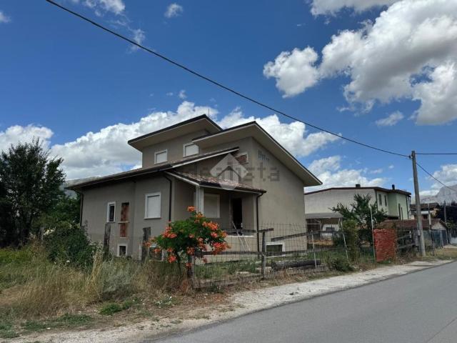 Case e ville in vendita di 315 m² in Via Sant&apos Andrea, 482