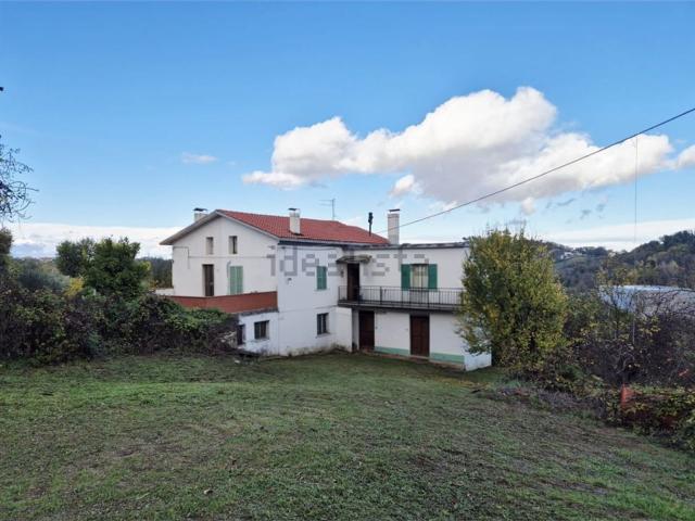 Case e ville in vendita di 315 m² in Contrada Gamberale, 39