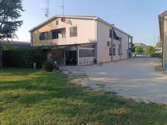 Case e ville in vendita di 316 m²