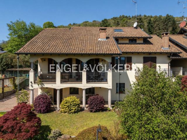 Case e ville in vendita di 317 m² in Via Bellingera, 376