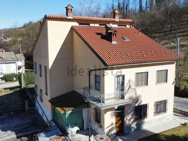 Case e ville in vendita di 317 m² in Frazione San Matteo Via Cima