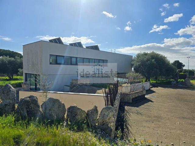 Case e ville in vendita di 318 m²