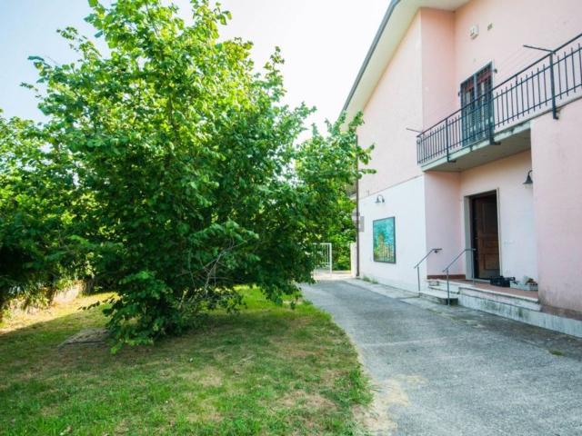 Case e ville in vendita di 318 m² in Località Bradiola, 7