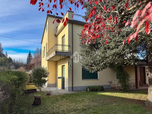 Case e ville in vendita di 319 m² in Via Fulgenzio Fabrizi, 15