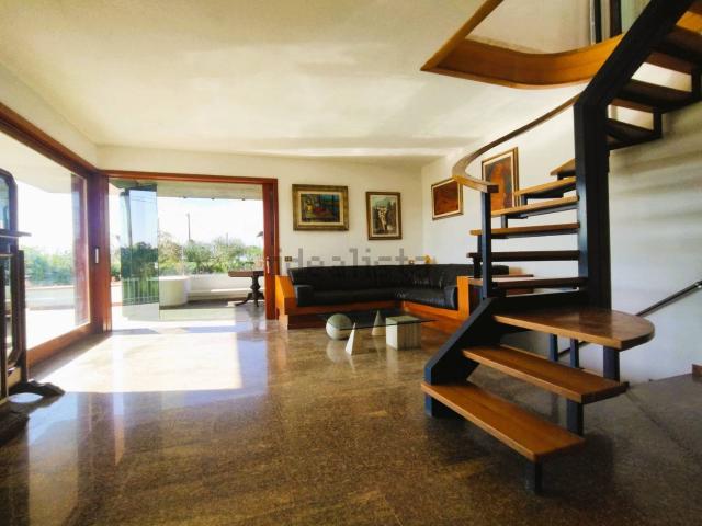 Case e ville in vendita di 319 m² in Via Macchia Monteggiorini, 33