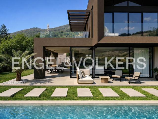 Case e ville in vendita di 320 m² in Via Casaletto di Sopra