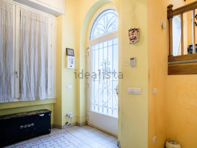 Case e ville in vendita di 320 m² in Via Angiolo de Vincenti, 14