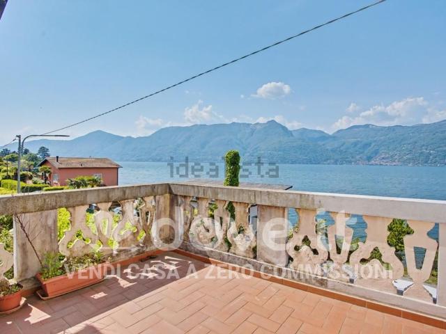 Case e ville in vendita di 320 m² in Via Portovaltravaglia, 7