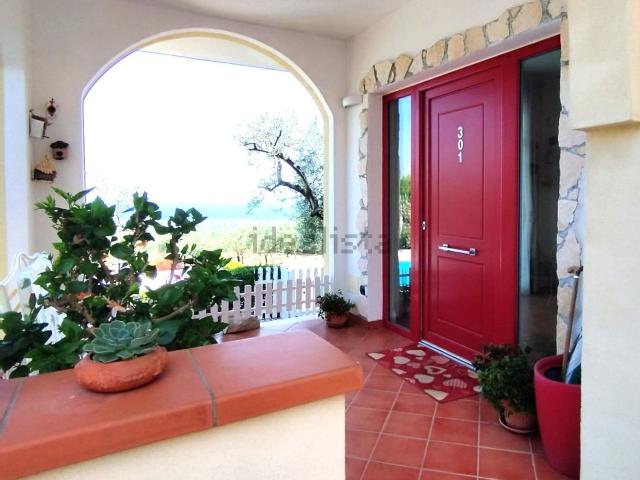 Case e ville in vendita di 320 m² in Via Rotabile, 22