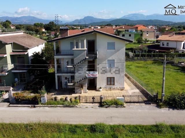 Case e ville in vendita di 320 m² in Via Trimanda, 6