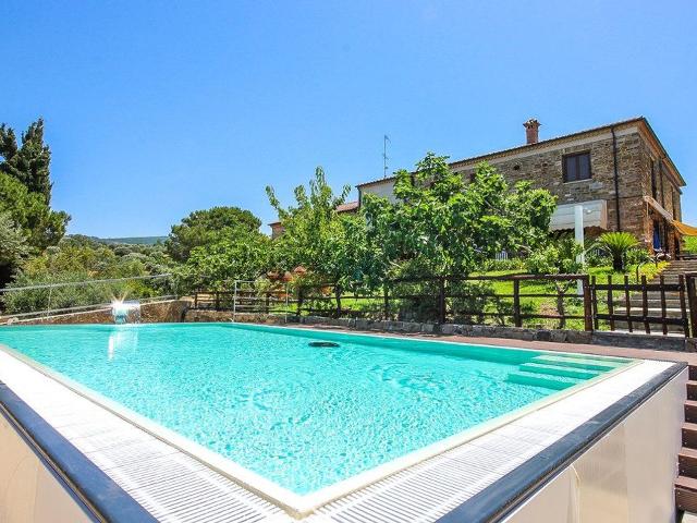 Case e ville in vendita di 320 m² in Contrada Noce
