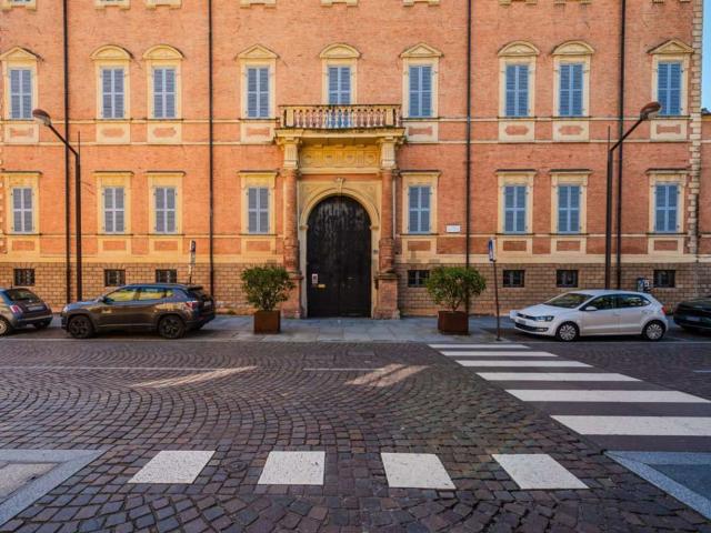 Case e ville in vendita di 320 m² in Corso Manfredo Fanti, 40