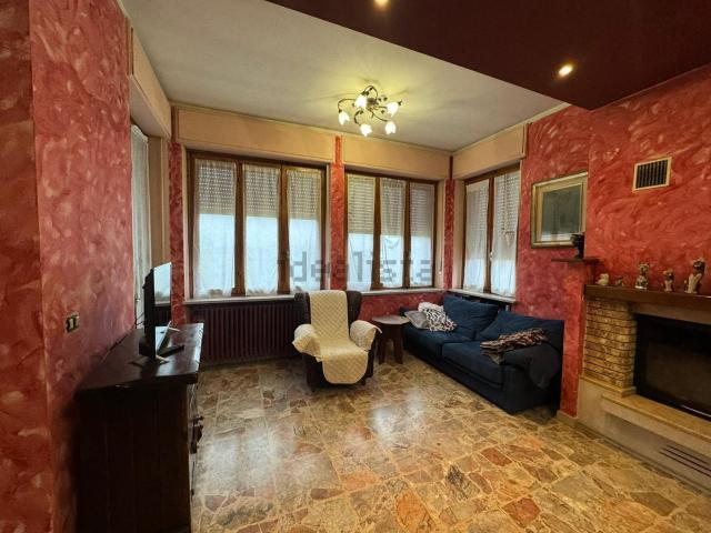 Case e ville in vendita di 320 m² in Frazione Monfallito