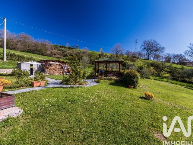 Case e ville in vendita di 320 m² in Strada Provinciale 45, 37